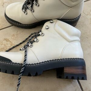 Universal Thread Women's White Lace-Up Boots